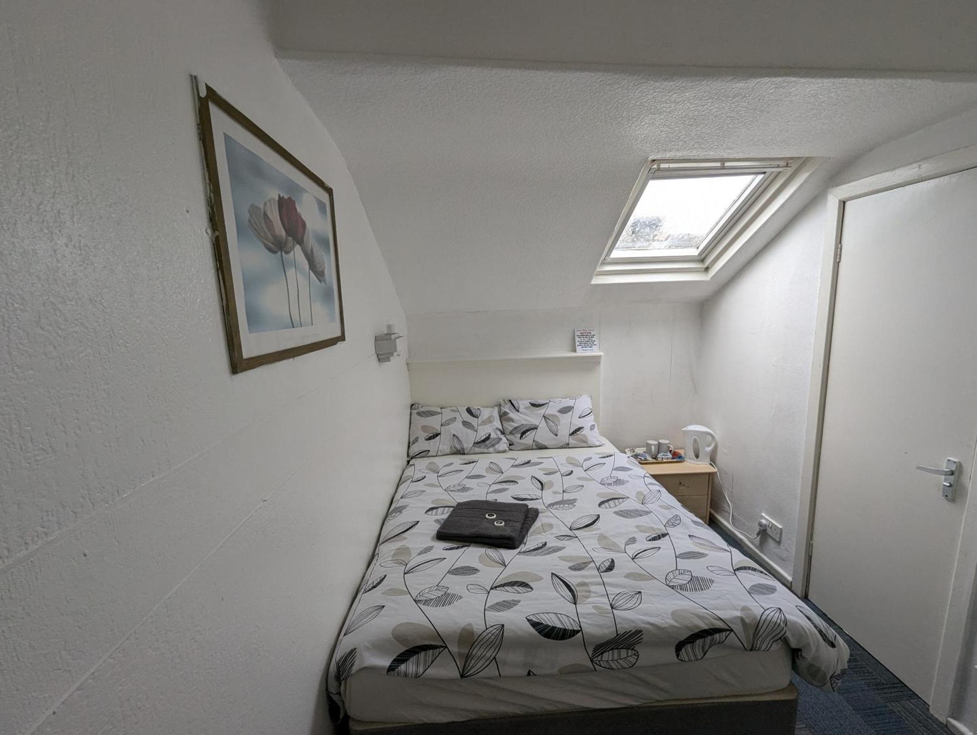 Fern Villa Hotel - Albert Road Blackpool Exteriör bild
