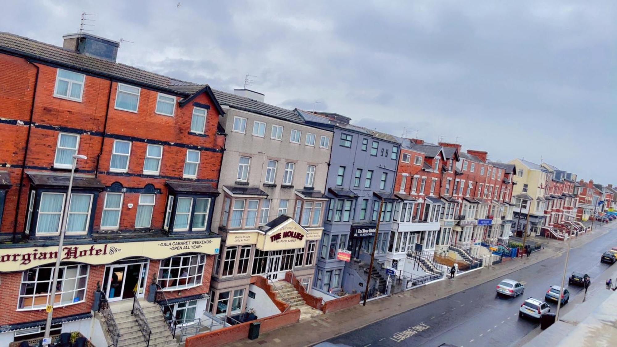 Fern Villa Hotel - Albert Road Blackpool Exteriör bild
